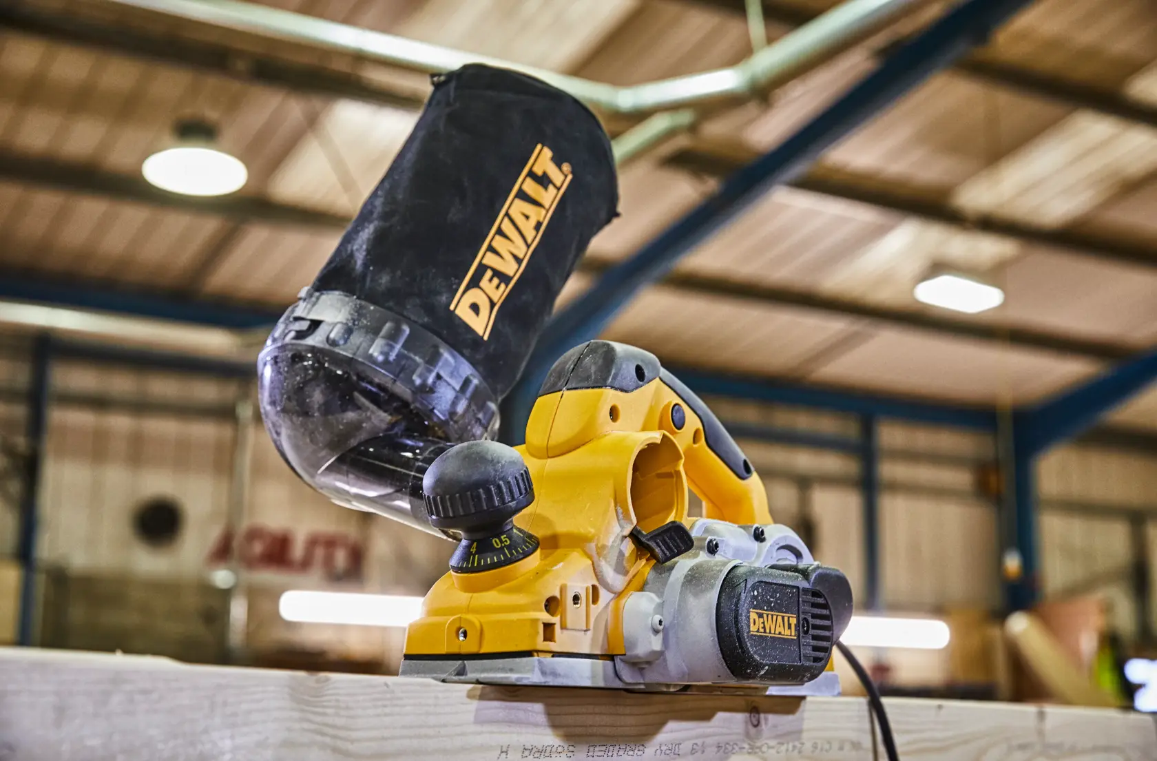 Hoblík 4 mm DEWALT®