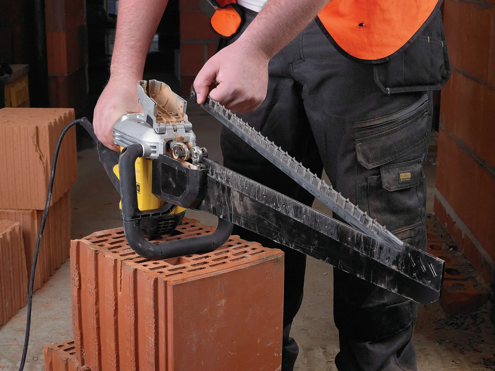 Píla Alligator 430 mm DEWALT®