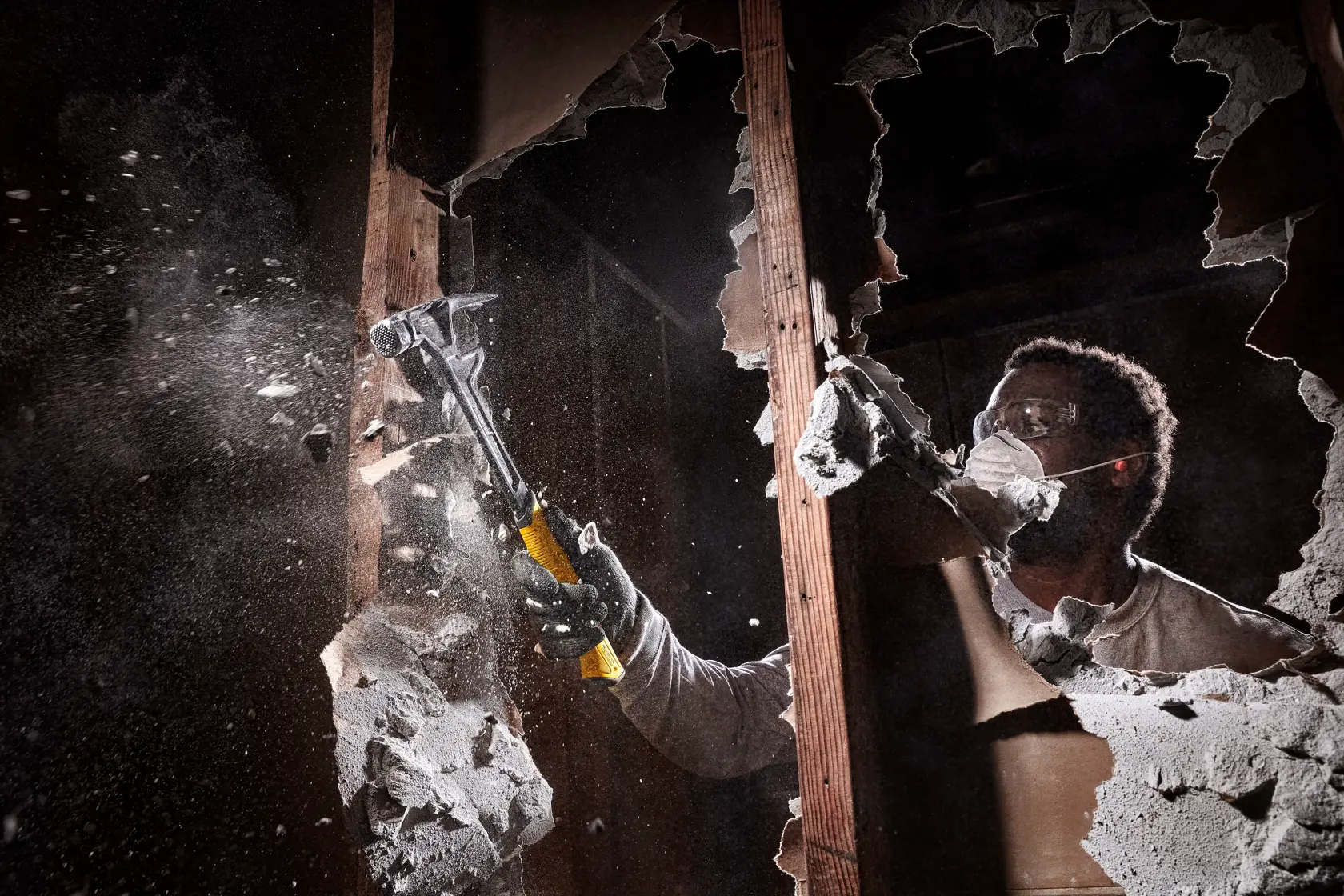 Búracie kladivo 22 oz. TOUGHSERIES DEWALT®