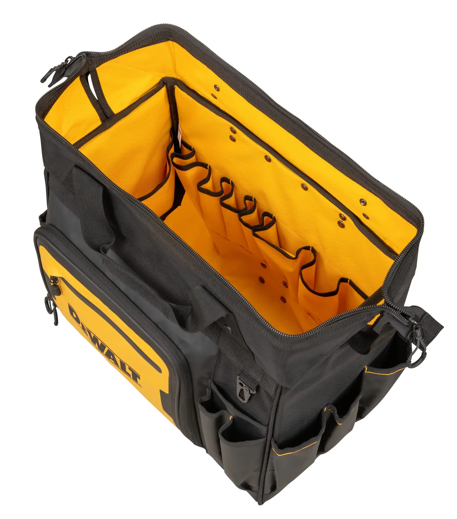 Åpen verktøybag fra DEWALT i svart og gult med flere innvendige og utvendige lommer, designet for organisering og transport av verktøy.